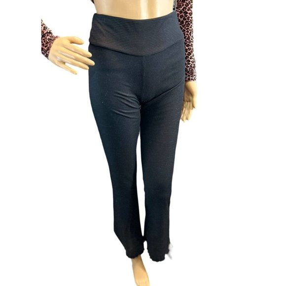 (6 for $25) SO High Rise Flare Ribbed Leggings in Black Size XS - Picture 2 of 7